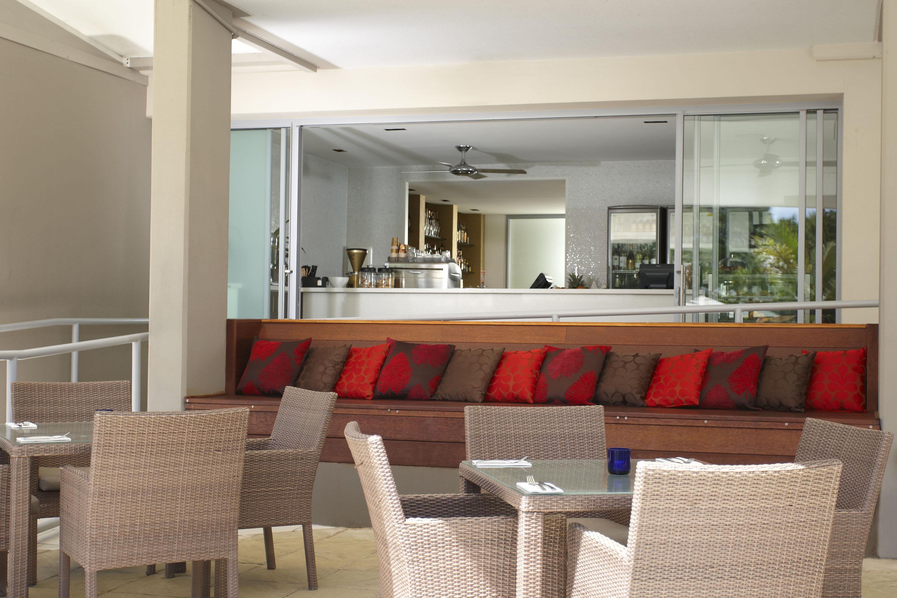 Peppers Salt Resort&Spa Kingscliff Exterior foto The bar at the hotel